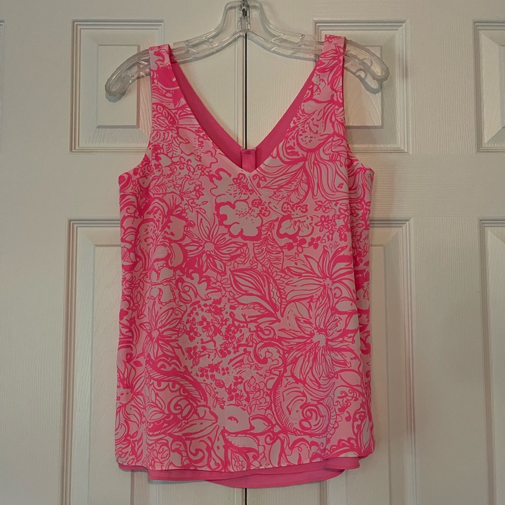 Lilly Pulitzer V-neck sleeveless blouse